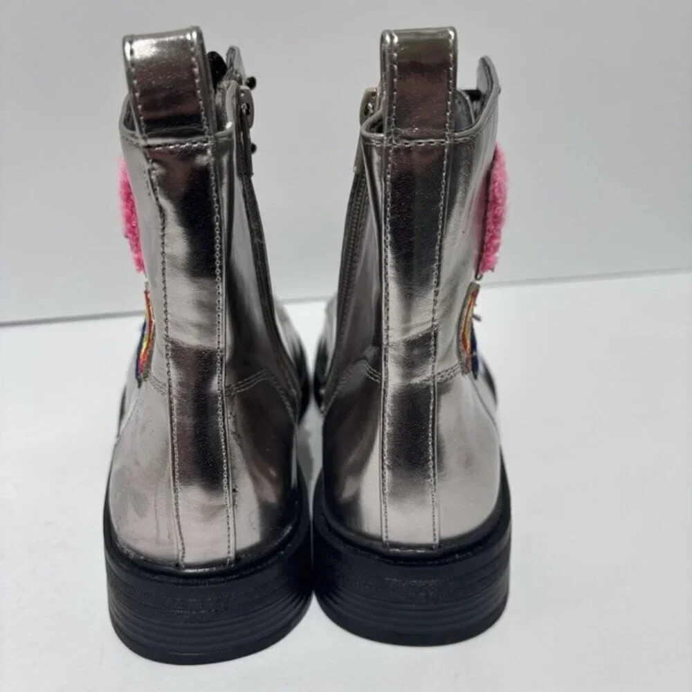 Steve Madden Big Kids’ Nolita Gray Combat Boots, Girls’ Size 5 M